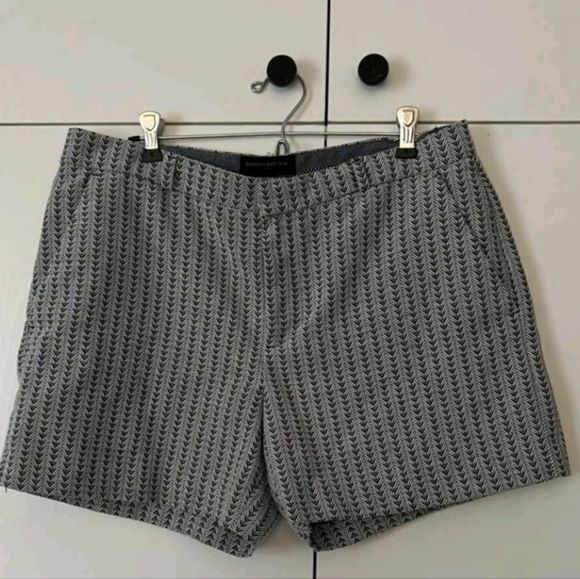 Banana Republic dress shorts - Picture 2 of 6